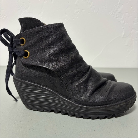 Fly London YAMA Women's Ankle Booties Wedge Black Leather 39 EU/ 8-8.5 US Tie - Picture 1 of 16